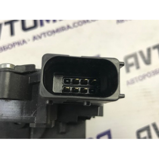 Замок двери передней левой Opel Corsa D HB 5дв. 2006-2014 13258277